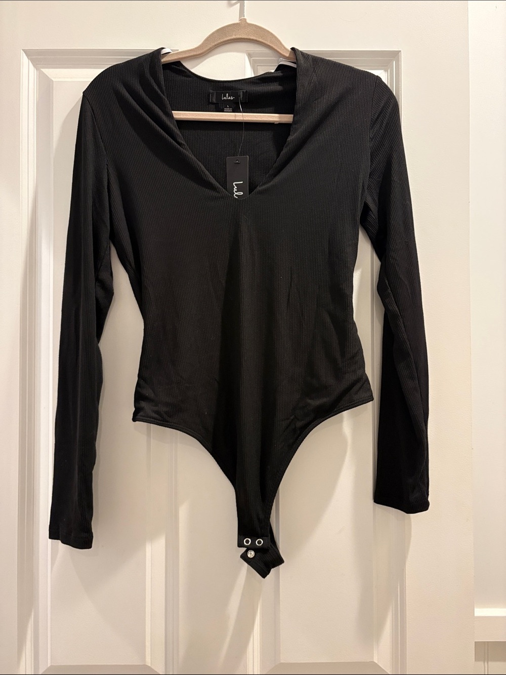Lulu's Black Ribbed V-Neck Long-Sleeve Bodysuit